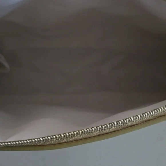 New never used Dolce and Gabbana gold clutch Purse D&G Beauty Vip Clutch Bag - Picture 5 of 12